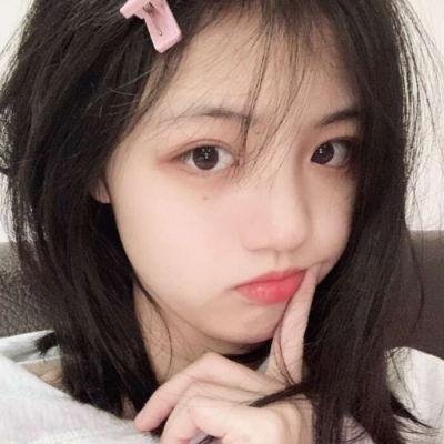 这名男子，捡到了人鱼。